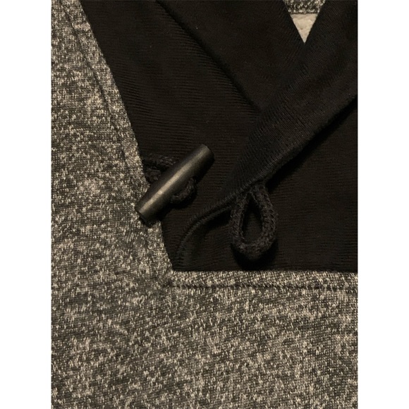 Express Fleece Sweater - Picture 5 of 7